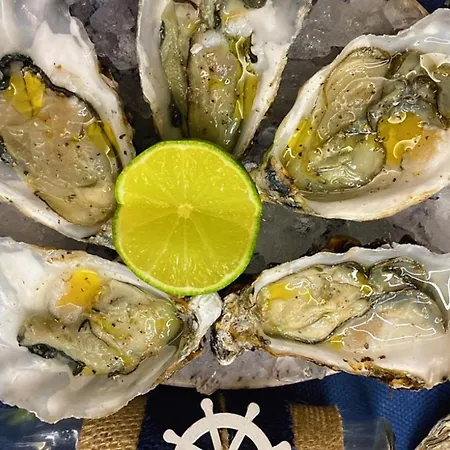 Naval & Bistro