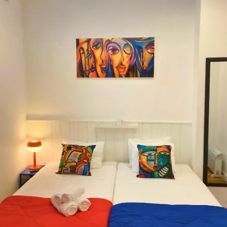 Naval & Bistro Guest house *