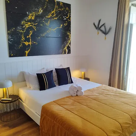 Naval & Bistro Guest house *