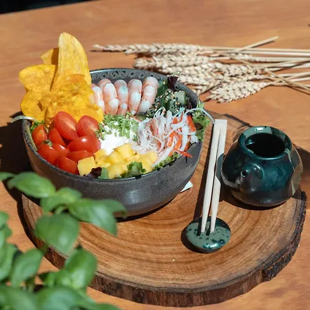 Pensión Naval & Bistro *